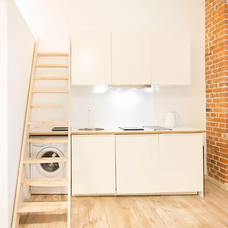 Rentplanet - Rejtana *